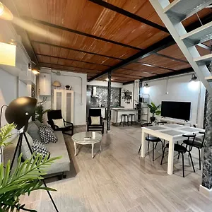 https://duplex-huelin-iii-beach-by-ele-apartments.hotelsinnerja.org